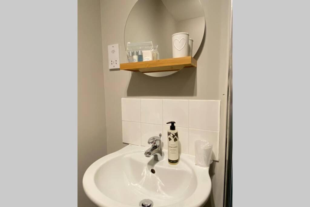 Dalneigh Peter Pan Apartment In The Heart Of Inverness מראה חיצוני תמונה