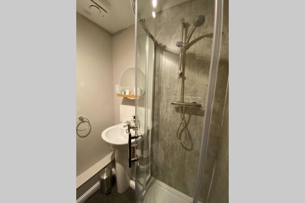 Dalneigh Peter Pan Apartment In The Heart Of Inverness מראה חיצוני תמונה